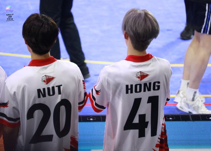 dewtee_isdating's tweet image. The most delulu and super active fandoms of GMM fandoms are DewTee's and NutHong's 😭👏 

#ดิวธี #DewTee
#dew_jsu #tee_vtp
#NutHong 
#nnutdan #hongshihoshi