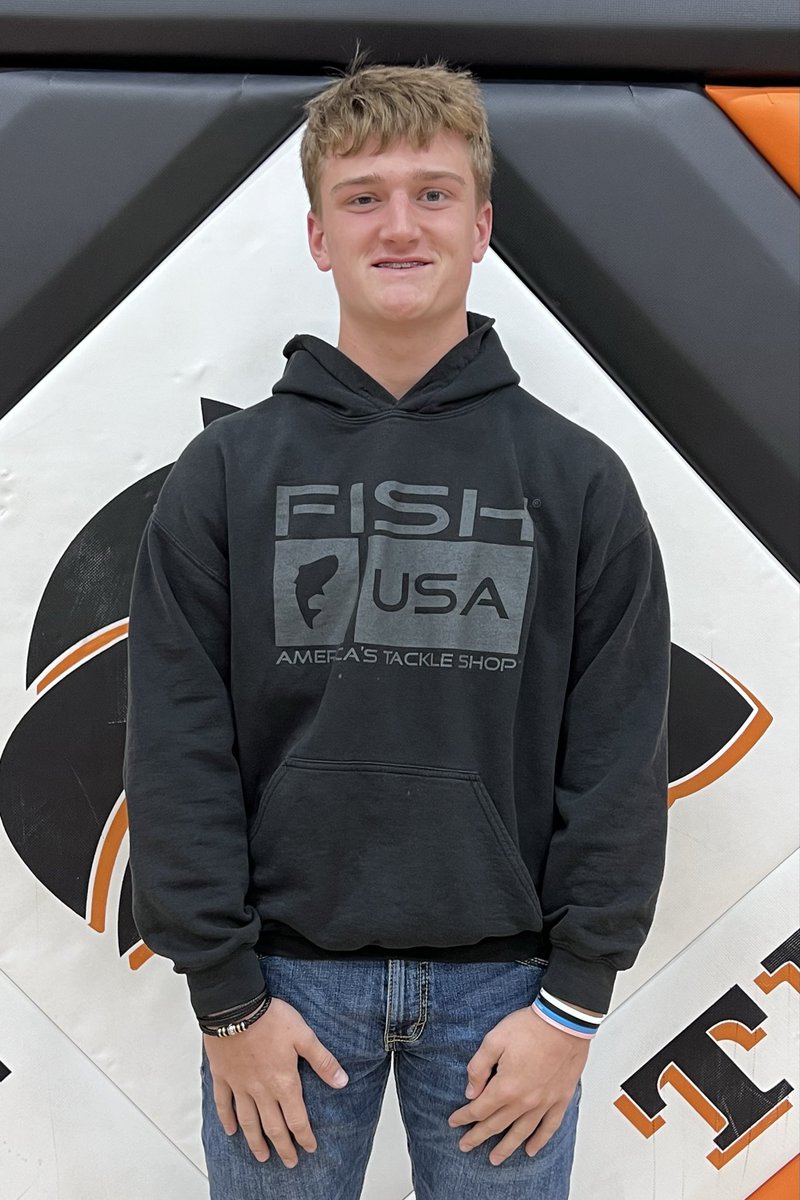 GTigerStrength's tweet image. ‼️ Male Power Clean - 225 lbs and ⬆️ 
⏱️ Fall 2025 

🏋🏼‍♂️WELCOME TO THE CLUB🏋🏼‍♂️

225 lbs.
Beni Kiphanzu 

265 lbs. 
Easton Edelen