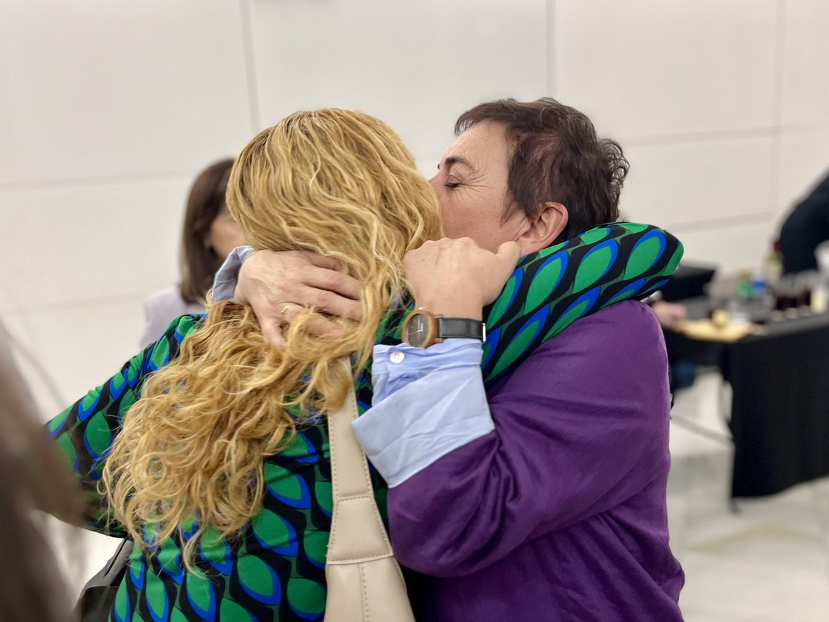 La falta de sensibilidad de un tribunal no ha conseguido apagar el coraje y valor de @IruneCostumero. Ella y su hija son víctimas de la aplicación del inexistente SAP.

Su determinación ha sido reconocida en los Premios de <a href="/publico_es/">Público</a> a mujeres que han hecho historia. Zorionak!