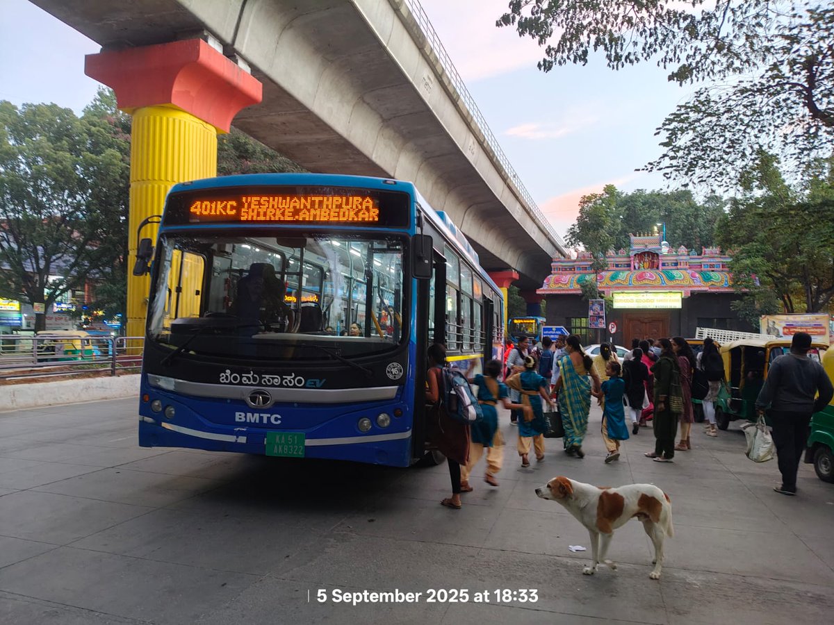 Ss2787's tweet image. Kengeri  Yeshvantapur riders Green line Purple line feeders!!
401K/KB- Nagarbhavi circle , Agrahara Dasarhali , Rajajinagar (401K destn Yelahanka)
401KC -  Nagarbhavi circle Chandra layout , Vijayanagar, Rajajinagar
401M - Summanhalli, Gorguntepalya @FriendsofBMTC @ChristinMP_ .
