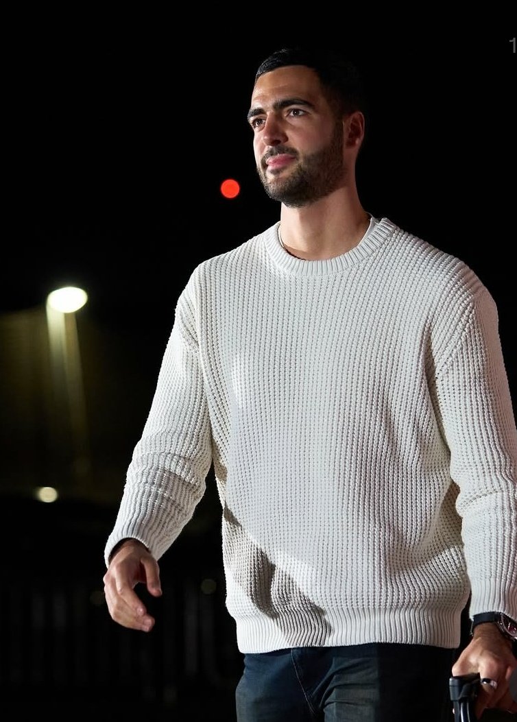 Mr LouLou rocking the retro and looking good 😍 <a href="/GunnerLoulou/">Loulou Gunner ❤️</a> ❤🤍