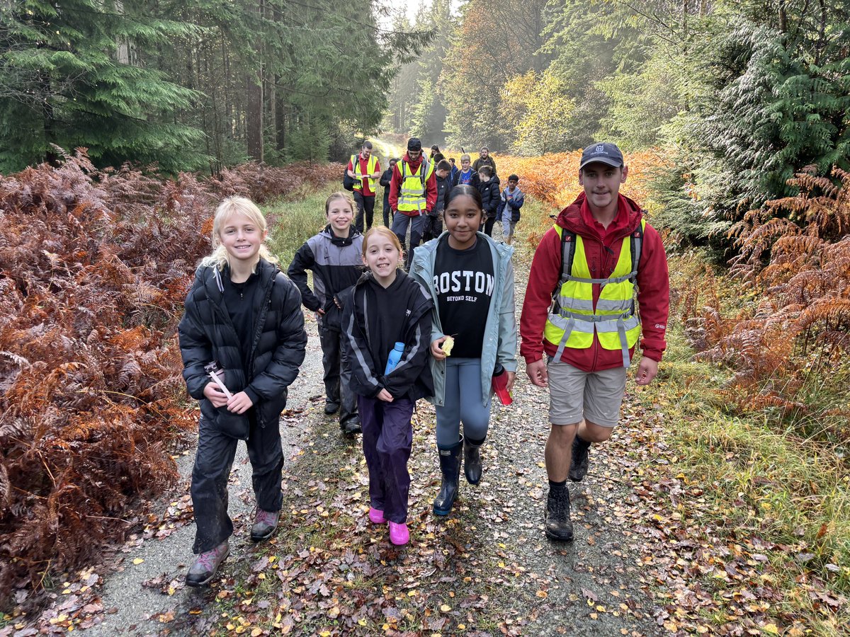 highcliffeps's tweet photo. Groups 1 and 2: Forest walk! We enjoyed spending time in nature. We explored, built shelters and learned about echoes. https://t.co/JzPpEdARuj