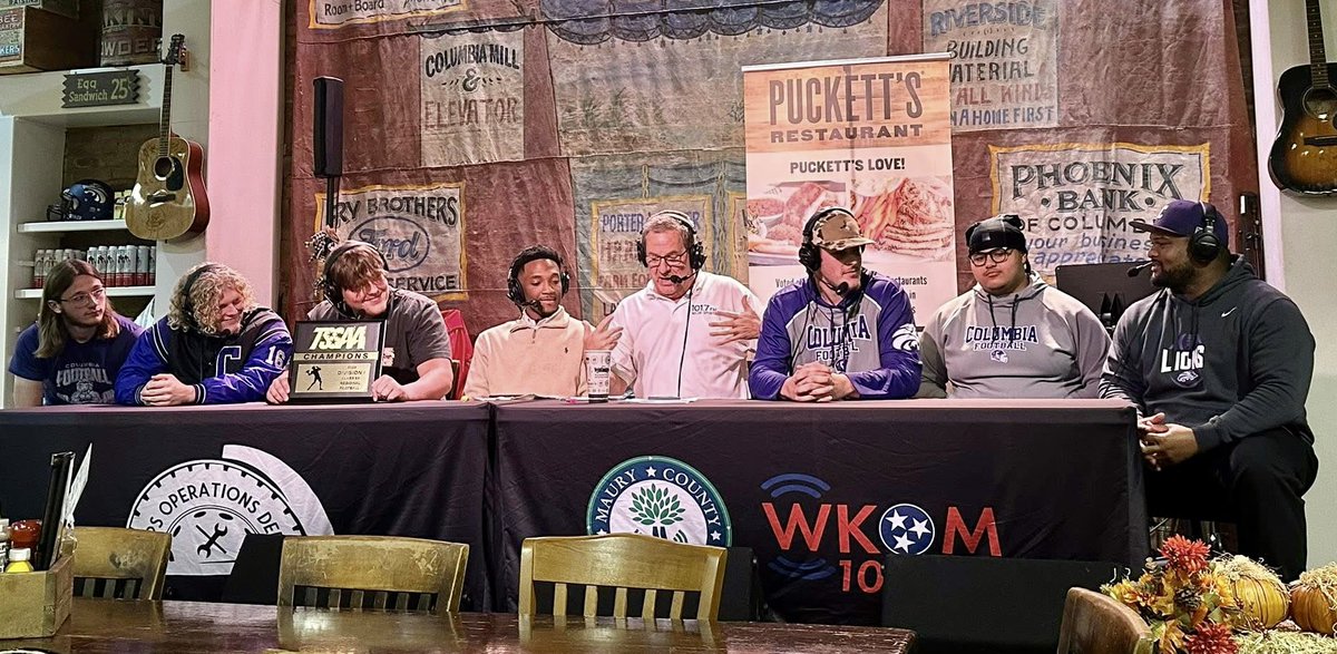 Columbia Lions offensive line was honored to unveil the 2025 region 4-5A championship plaque on the FPSN show last night. Proud of these guys and the hard work they put in! <a href="/ColeCasteel08/">Cole Casteel 4🌟LS</a> <a href="/IsaiahBishop77/">Isaiah Bishop</a> <a href="/Luke_ONeal76/">Luke O'Neal</a> <a href="/VonteHatton/">Vonte Hatton</a> <a href="/TradariusGoff/">Coach TraD</a> <a href="/CentralLionsFB/">Columbia Central High School Football</a>