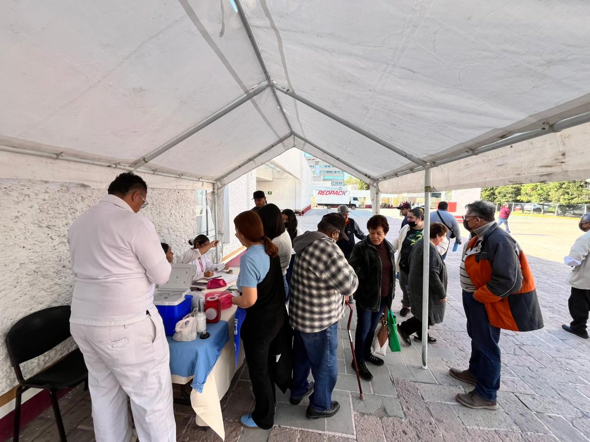 IsssteDurango's tweet image. 💉 ¡Protege tu salud este invierno!
El ISSSTE Durango aplica vacunas contra COVID-19, Influenza y Neumococo.
✅ Seguras
✅ Gratuitas
Acude a tu unidad de salud y cuida de ti y tu familia.
#ISSSTEDurango