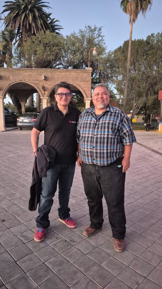 dark_axl's tweet image. ¡Excelente mi participación en el Congreso Internacional Académico 2025 en el #ITeMatehuala! 🎓

¡Qué gusto coincidir con @chicoxxx del @gulagmexico!

📚 Slides:
darkaxl017.fedorapeople.org/slides/El_Prob…
darkaxl017.fedorapeople.org/slides/Fedora_…

¡Abierto a futuras invitaciones y seguir colaborando!

#FedoraLinux