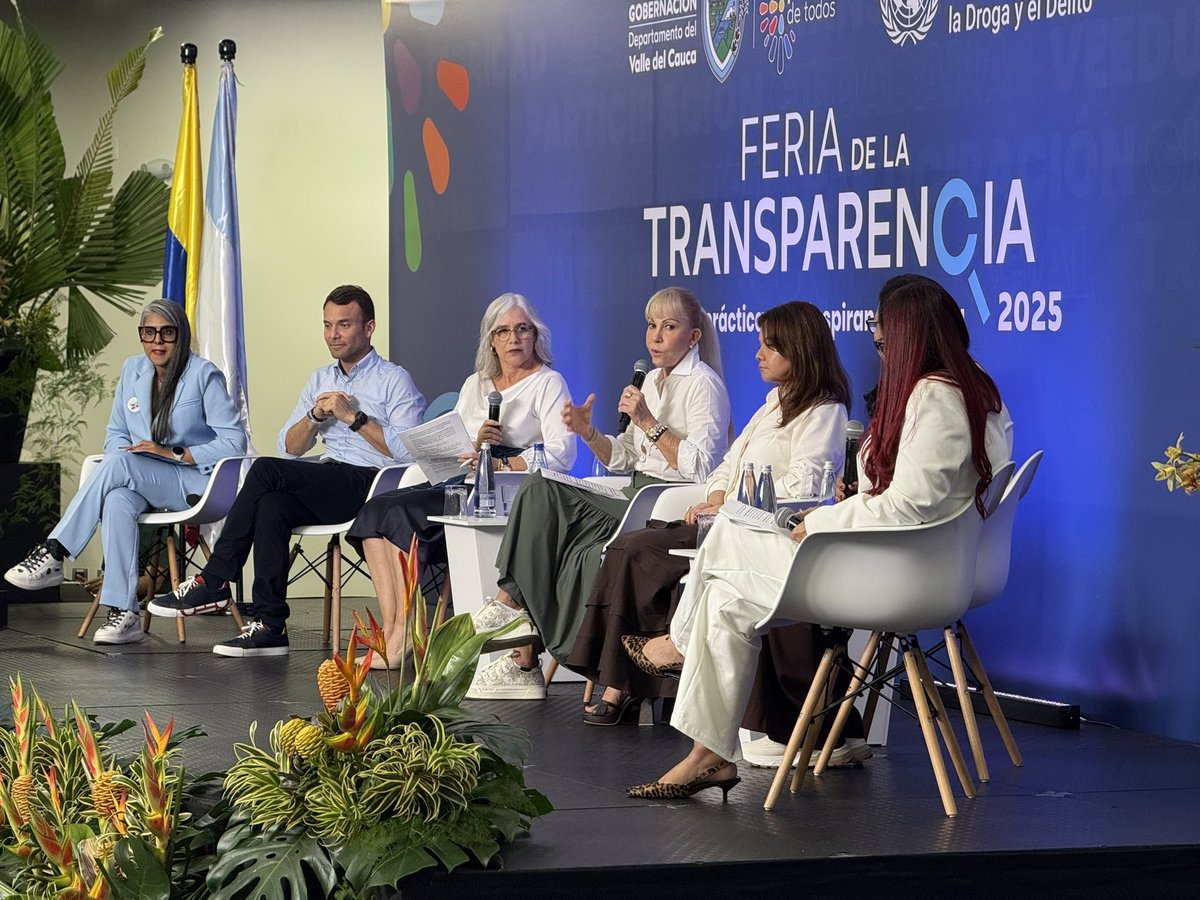 En marcha la Feria de la Transparencia: Buenas Prácticas que Inspiran Confianza 2025. 

Bajo el liderazgo de la gobernadora <a href="/DilianFrancisca/">Dilian Francisca T.</a> , este espacio promueve el diálogo, la rendición de cuentas y el fortalecimiento de la confianza entre ciudadanía e instituciones.