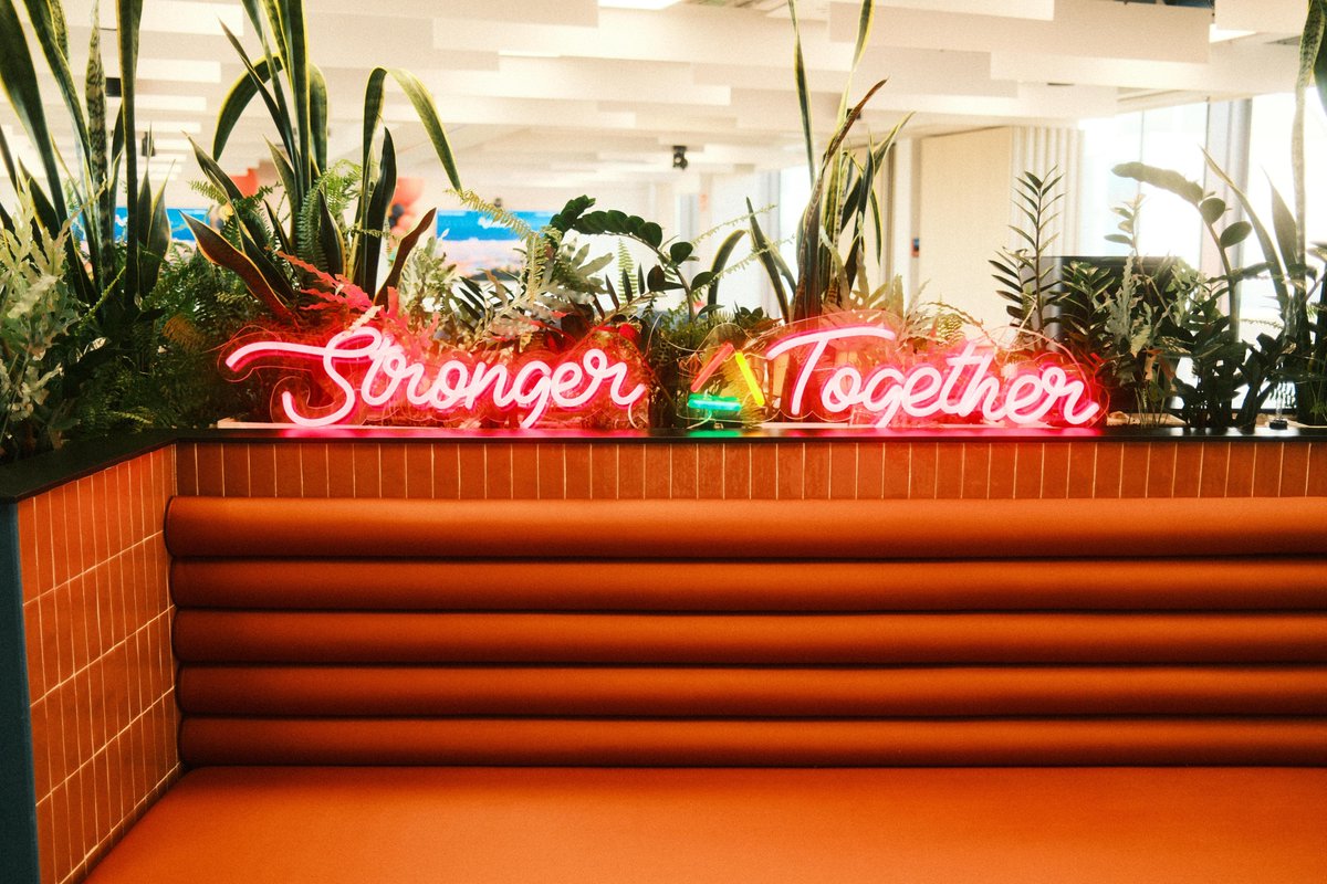 Socialpoint tweet media