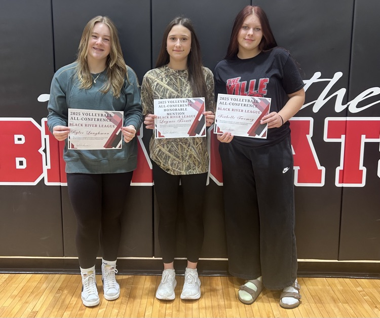 Congratulations!  Rylee Laughman and Isabelle Twomey were named BRL All Conference in volleyball and Laynee Troutt was named Honorable Mention.  Way to go Lady Bearcats! 🔴⚫️🏐🐾