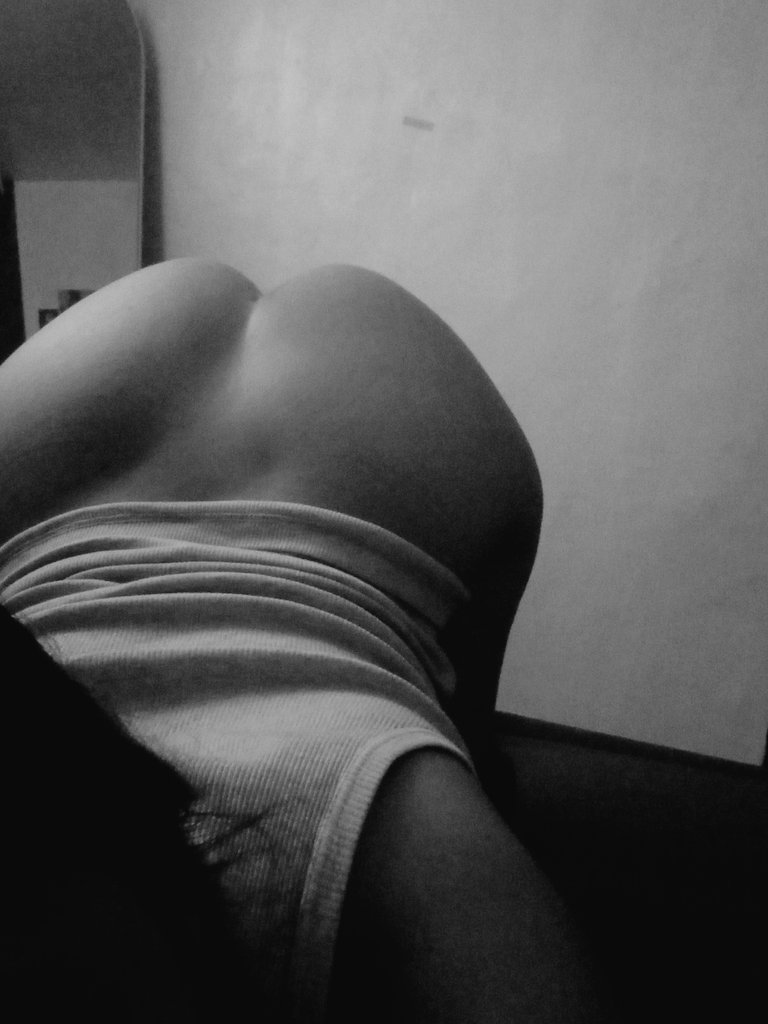 Sooraa_Piics's tweet photo. Para quién no lo sepa todavía, soy española. 🇪🇸

Comunidad latina, podéis venir a por mí sin miedo. 🤭

#nsfwtwt #porn #nude #girl
#lesbian #bi #gay #sex #boobs
#pussy #tits #dick #cock https://t.co/KZj4mIQTbC