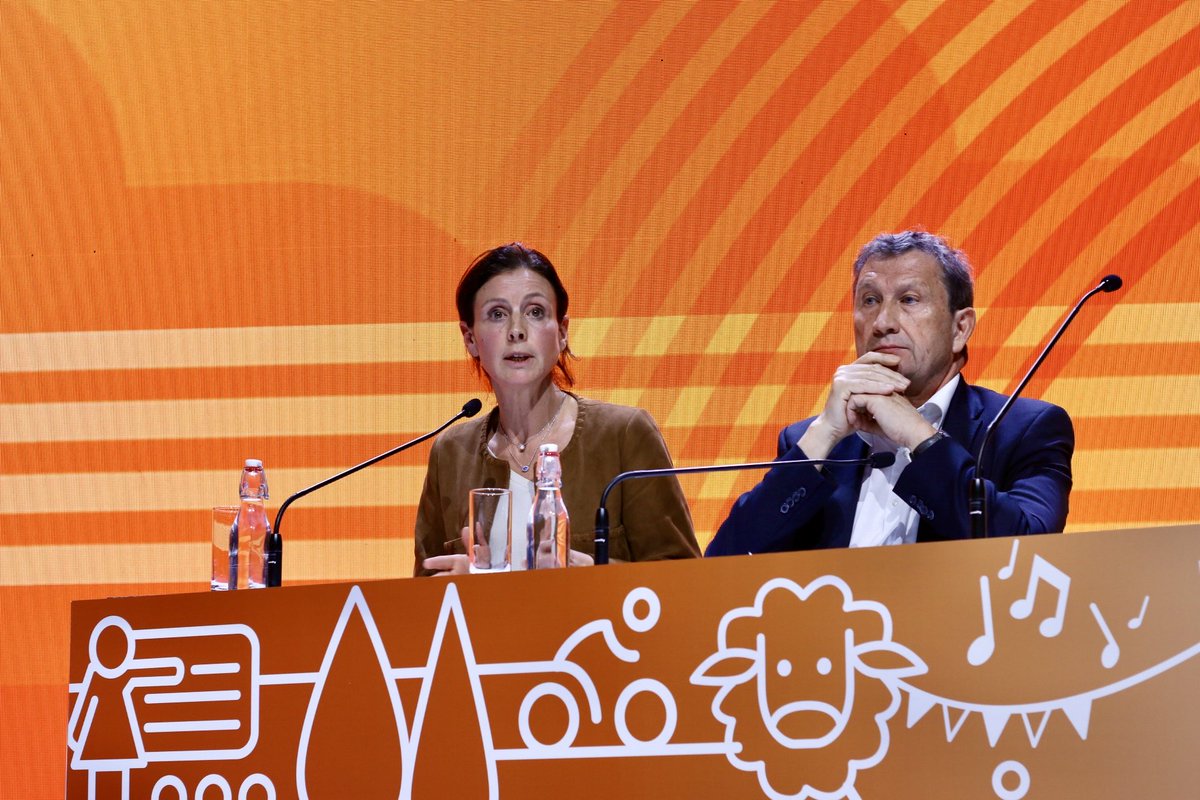 Dans le plateau 2, les Départements s’interrogent aux cotés de <a href="/lecocqcharlotte/">Charlotte Parmentier Lecocq</a> : comment anticiper le mur du vieillissement ? <a href="/StephanTroussel/">Stéphane Troussel</a> <a href="/fredericbizard/">Frédéric Bizard</a> Jean-Jacques Lasserre Philippe Pichery
 
#AssisesDF2025