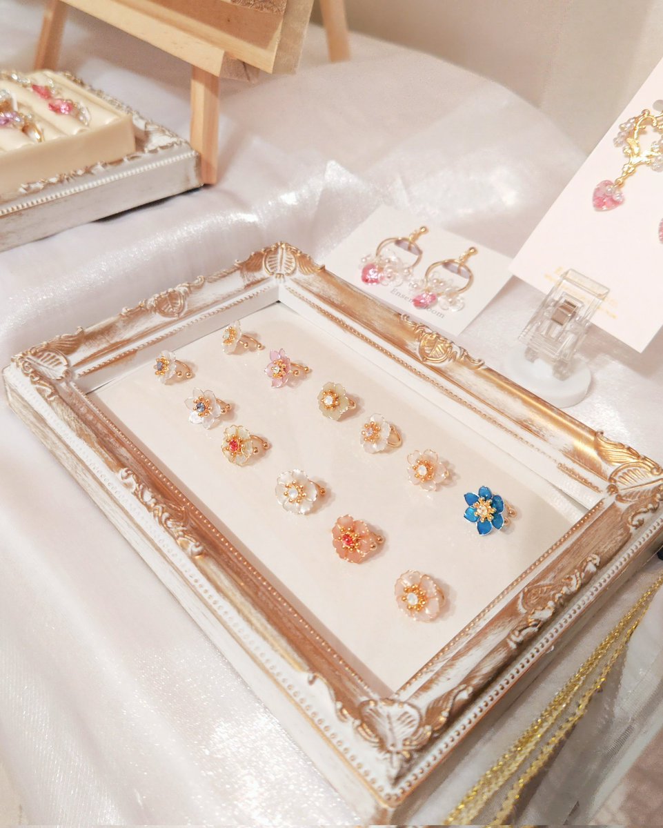 イヤーカフ可愛すぎませんか…🫣🤍

#デザフェス62