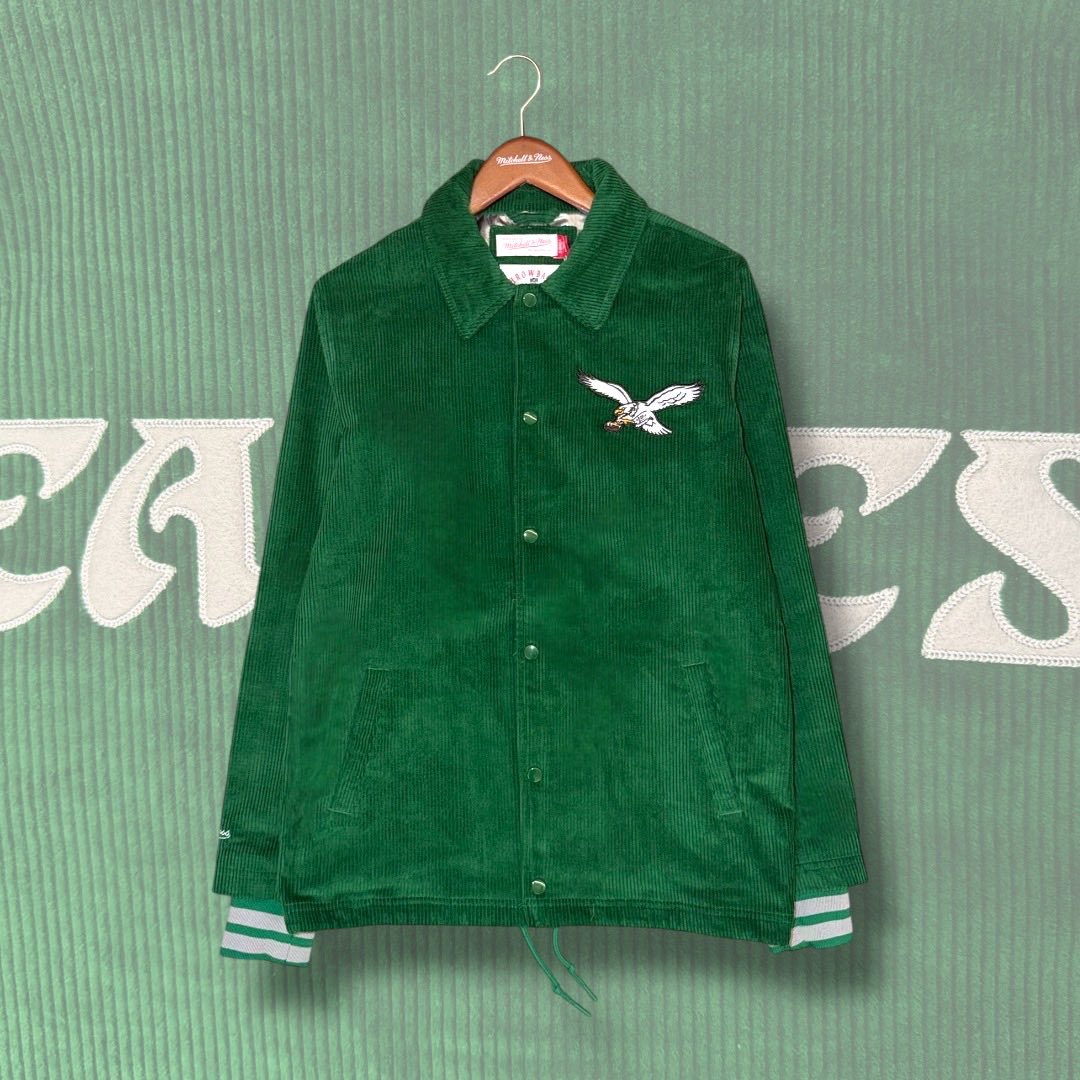 Essential for this weekends game : <a href="/Eagles/">Philadelphia Eagles</a> kelly green corduroy jacket! 🔥💚🦅