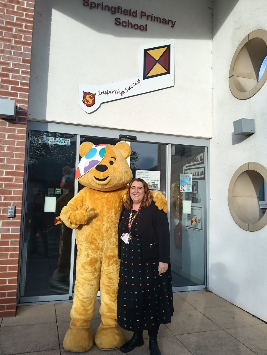 SpringfieldPri1's tweet image. Look who visited Springfield today!! Pudsey visited the classrooms and even got to play drums in Rock Steady! We are really excited for #ChildrenInNeed tomorrow