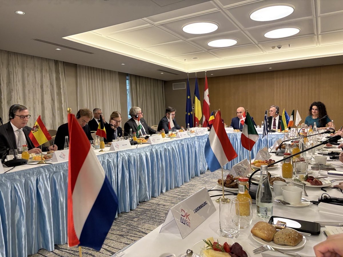 NL in Romania 🇳🇱🇷🇴 / Amb Willemijn van Haaften tweet media