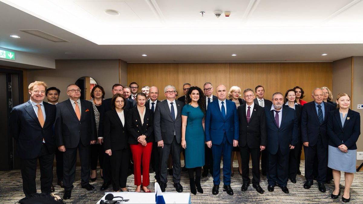 NL in Romania 🇳🇱🇷🇴 / Amb Willemijn van Haaften tweet media