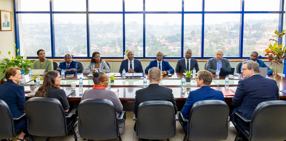 Kuri uyu wa Kane, Guverinoma y’u Rwanda yakiriye abayobozi bakuru muri Minisiteri y’Ubuzima ya Leta Zunze Ubumwe za Amerika, bayobowe na Dr. Mamadi Yilla.

Ibiganiro byahuje iri tsinda n’abayobozi barimo Minisitiri w’Ubuzima, Dr Nsanzimana Sabin na Minisitiri w'Imari