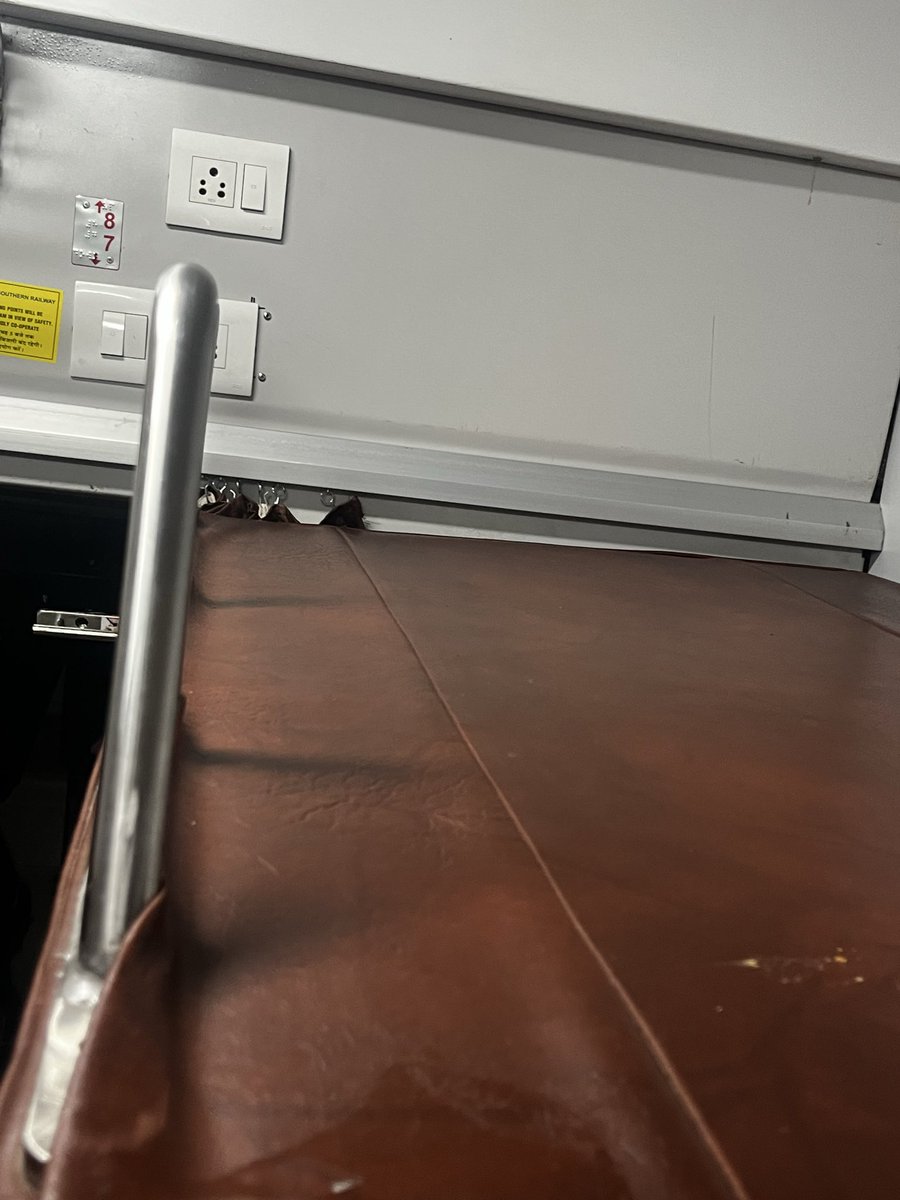 ravi19834u's tweet image. Travelling through 12671 , 1st AC C-8, such is the condition of seats , soiled non clean. No one to attend the complaint too. @AshwiniVaishnaw @IRCTCofficial @indianrail @narendramodi @AmitShah #horrible #railways #PoorService