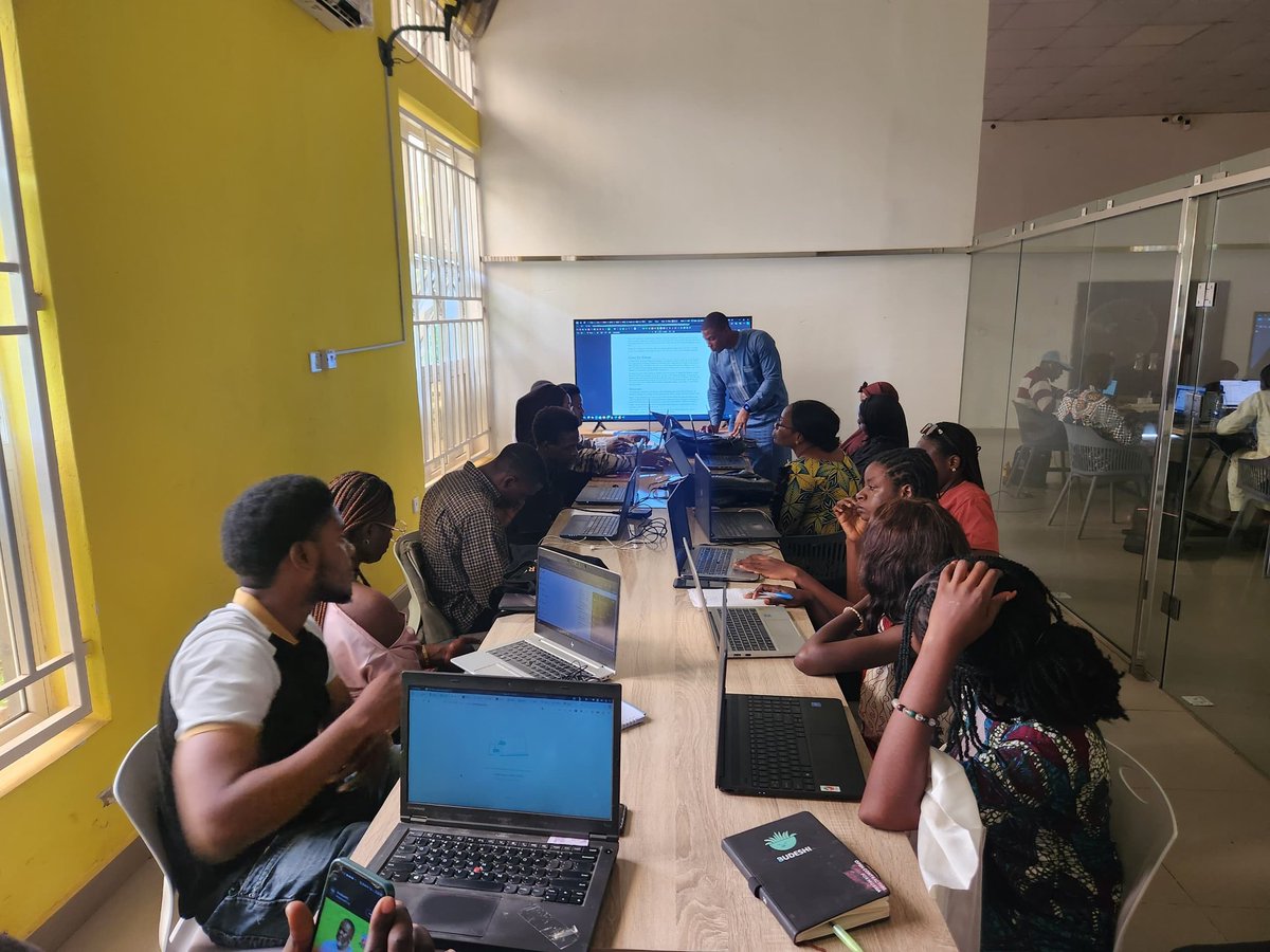 ahmed_onchain's tweet image. At #EXCELFRIDAYS, we’re all about mastering the basics first. We take a step-by-step approach, ensuring you grasp the core concepts that will empower you to confidently tackle more advanced topics.

Join us at @CoLab_kd Innovation Hub
Every Friday from 10 AM - 12 PM