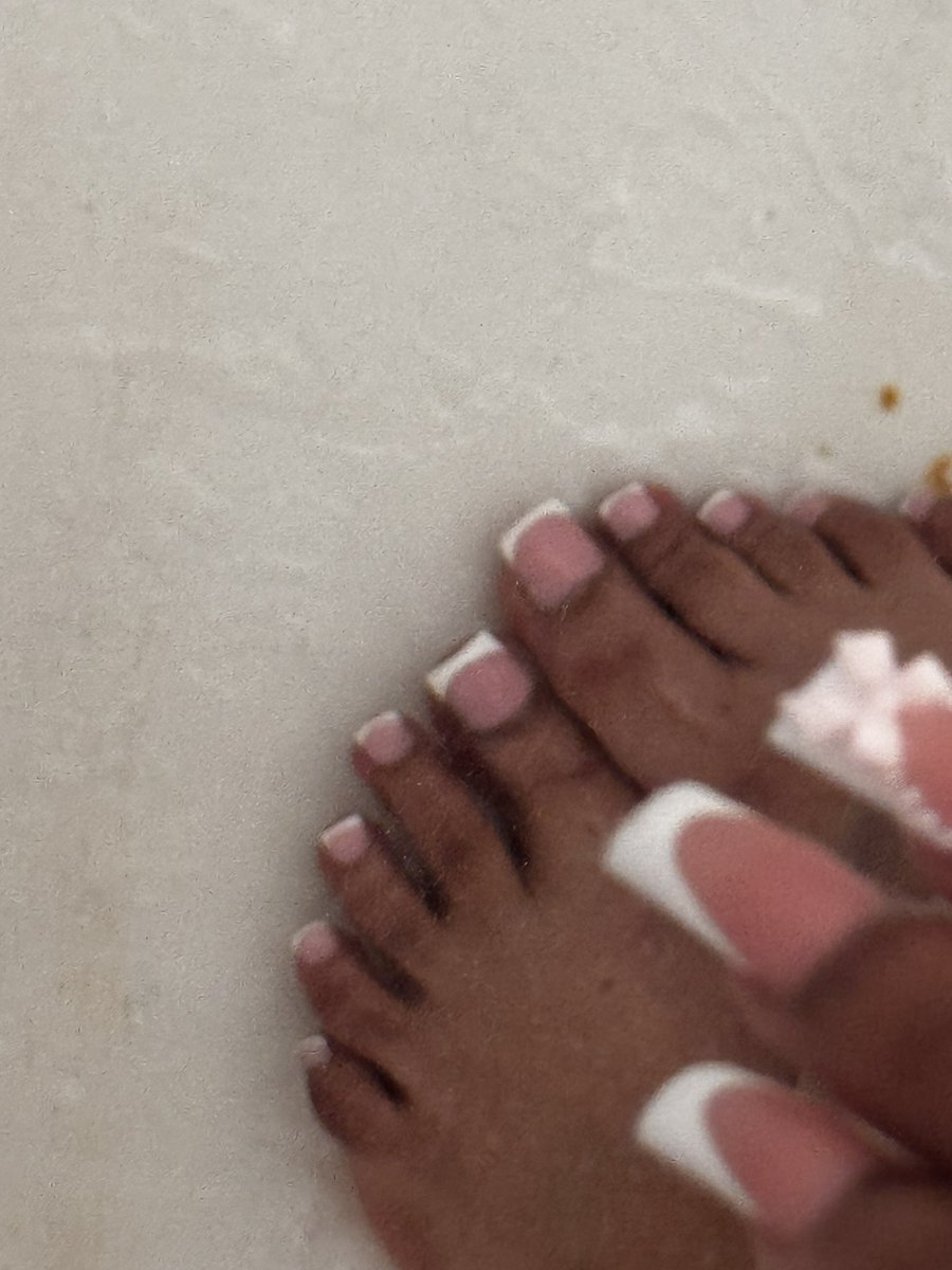 byslex1cd1tch's tweet photo. Aww you like these? 😘 be a good boy and show it. Compliments are free… I’m not. #feetworshi̇p #feetfetısh #prettytoes #femdom #brattydom https://t.co/7TVl6cQzsO