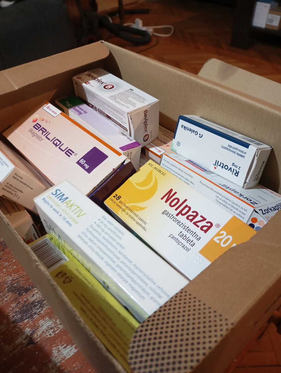 Само једна од кутија,одлазим на тенане.. доспео на листу светог Петра док се паметни баве изборним...