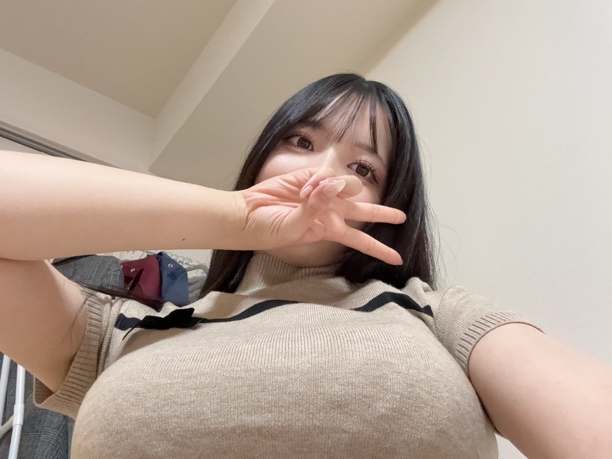 mooo18moa's tweet image. これ見た人全員なんか適当に4文字送ってみて？
今夜いいことあるかも