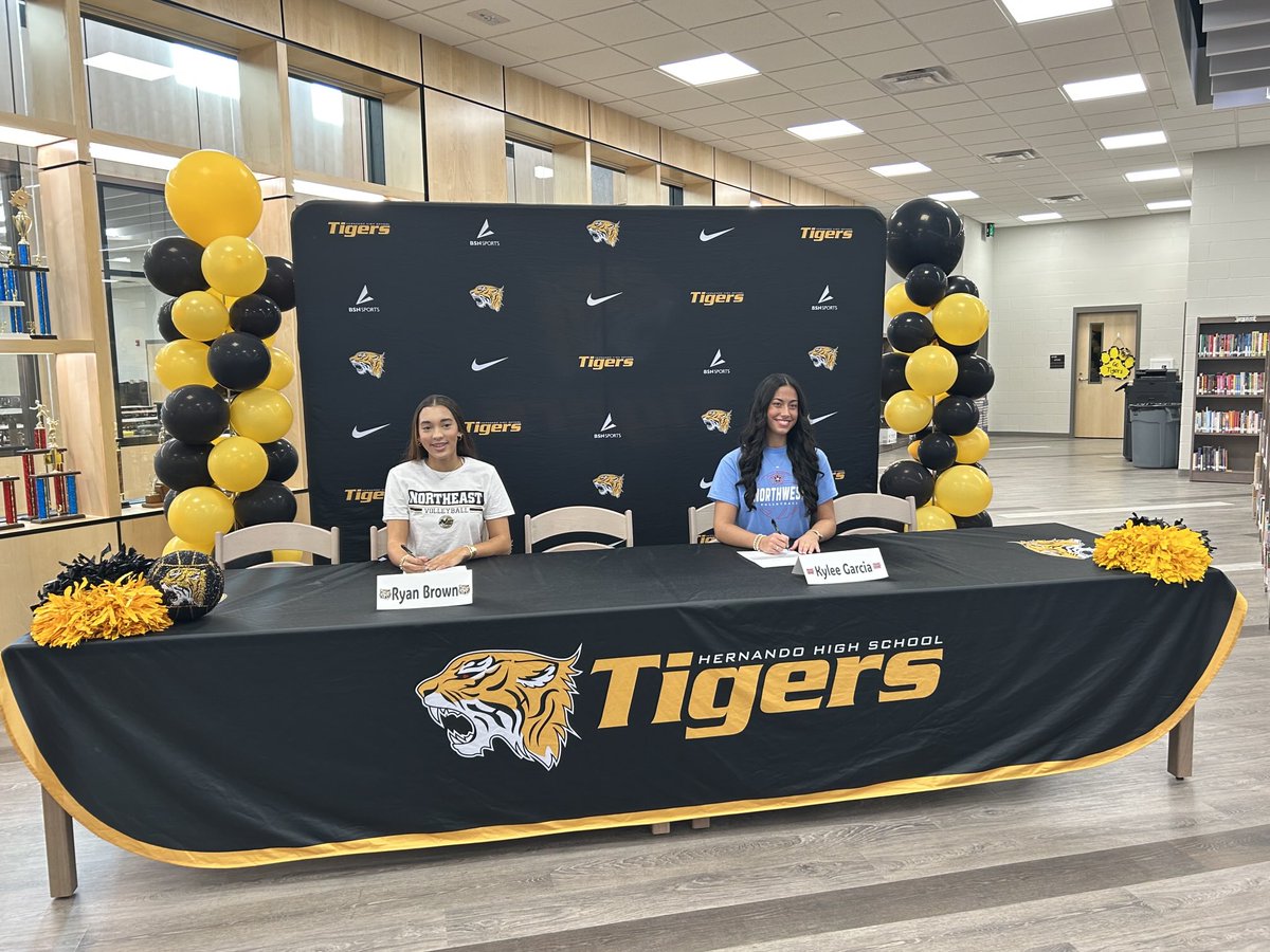 _duanecase's tweet image. Congratulations to Ryan Brown(NEMCC) and Kylee Garcia(NWCC) for signing volleyball scholarships.