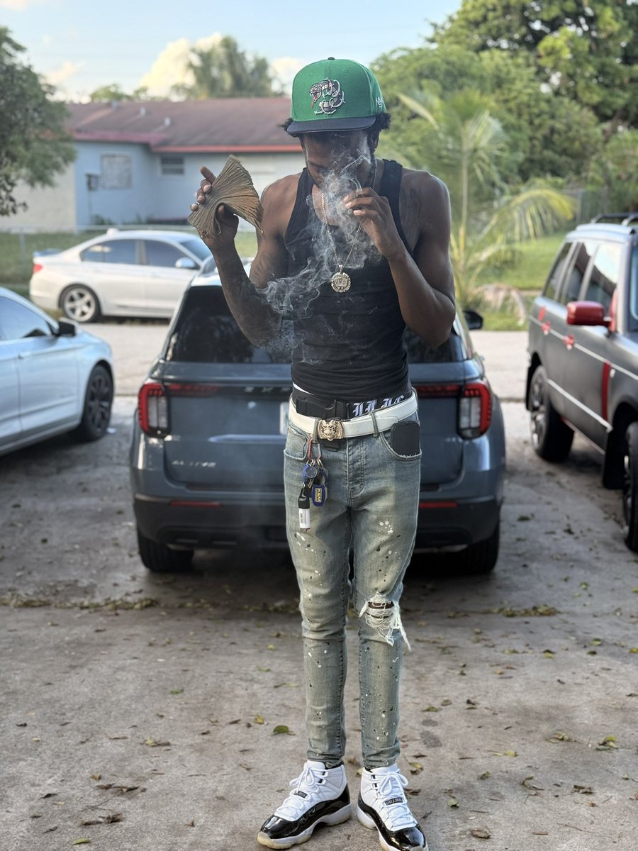 Ill take me over who eva Ⓜ️#cantbeguard