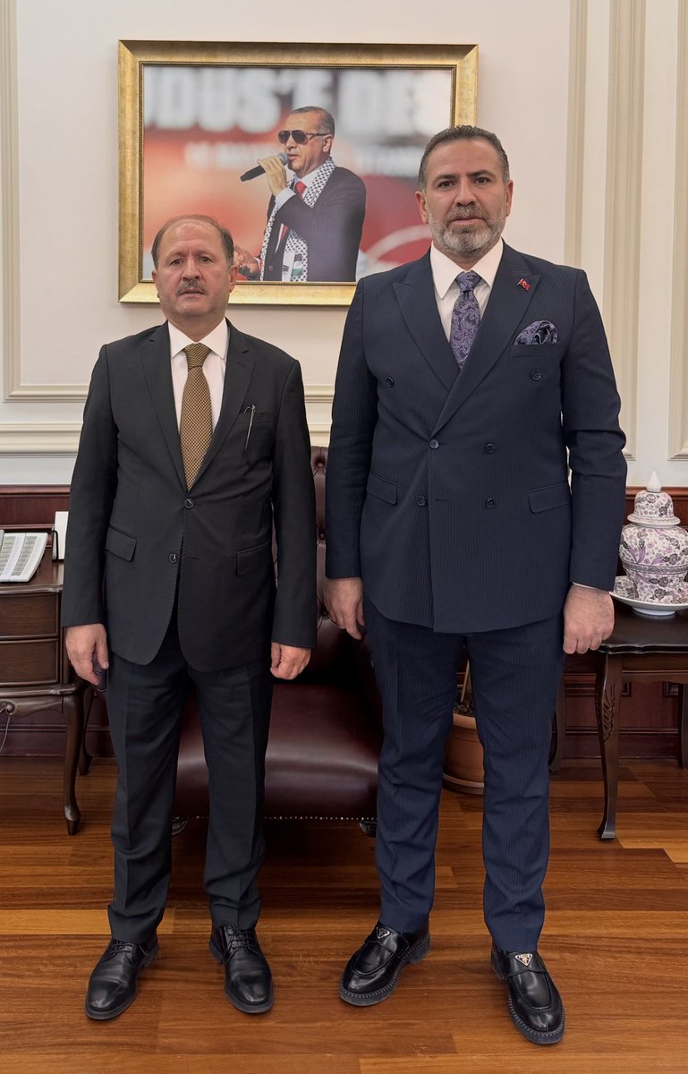 Kıymetli Büyüğümüz, Adalet Bakan Yardımcımız Sayın <a href="/ramazancan0071/">Ramazan CAN🇹🇷</a> Can'ı makamında ziyaret ettim. Misafirperverliği ve samimiyeti için teşekkür ediyorum.

<a href="/RTErdogan/">Recep Tayyip Erdoğan</a> <a href="/adalet_bakanlik/">T.C. Adalet Bakanlığı</a> <a href="/NailOlpak/">Nail Olpak</a> <a href="/orhanaydin/">Orhan AYDIN</a> <a href="/CanerColak_/">CANER ÇOLAK</a> <a href="/Volkan_Khrmn08/">Volkan Kahraman</a>