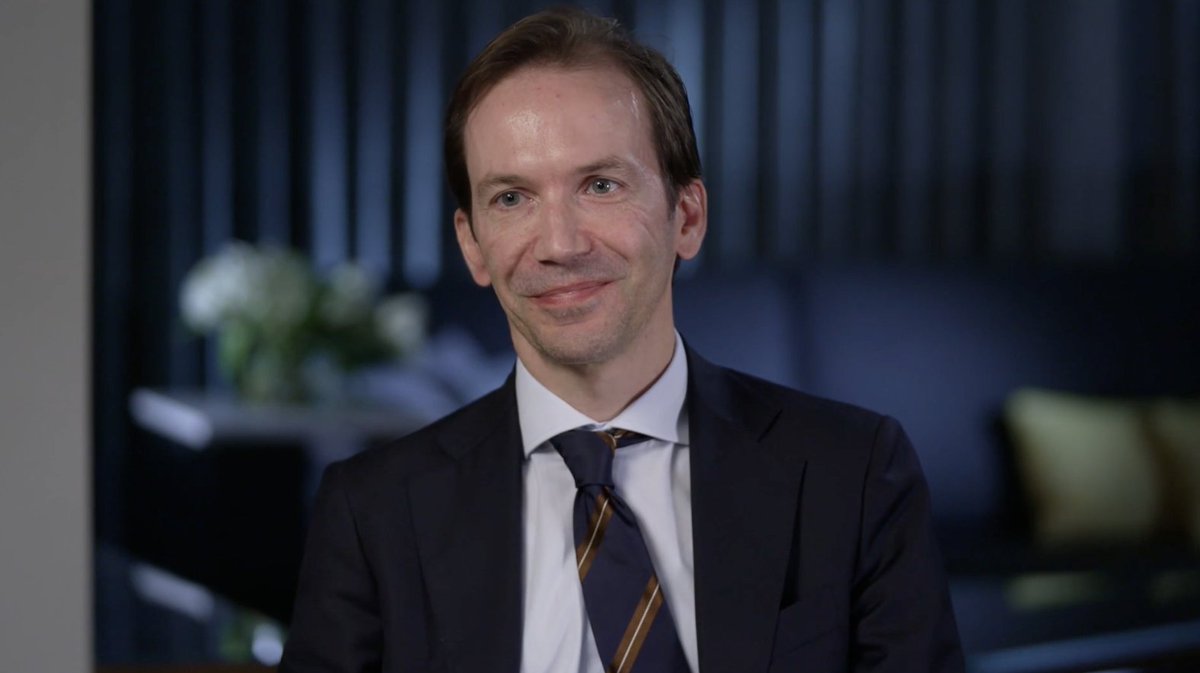 urotoday's tweet image. #SURE02 Trial: A patient-driven, bladder-sparing approach for #MIBC. @AndreaNecchi @MyUniSR joins @ERPlimackMD @FoxChaseCancer to discuss the combination of sacituzumab govitecan + pembrolizumab in a bladder-sparing approach for muscle-invasive #BladderCancer.
#WatchNow &amp;gt;…