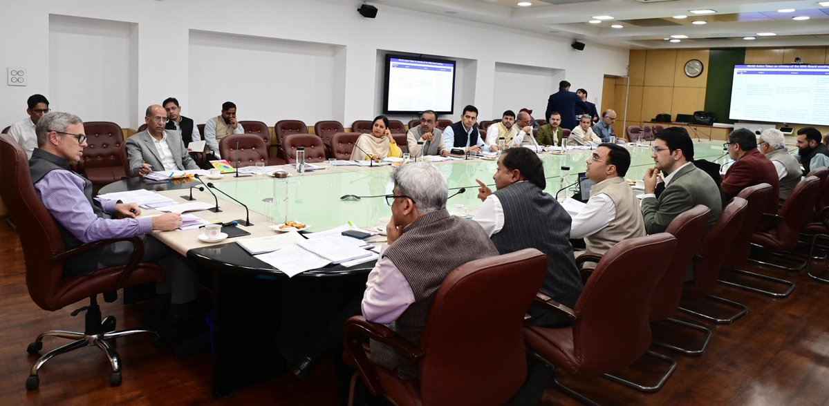 NewsNowJK's tweet image. Chief Minister Omar Abdullah today chaired the 90th meeting of Board of Directors of the Jammu Development Authority, during which several key agenda points were deliberated upon for consideration of the Board.

@CM_JnK @OmarAbdullah #JDA #Meeting #discussions…