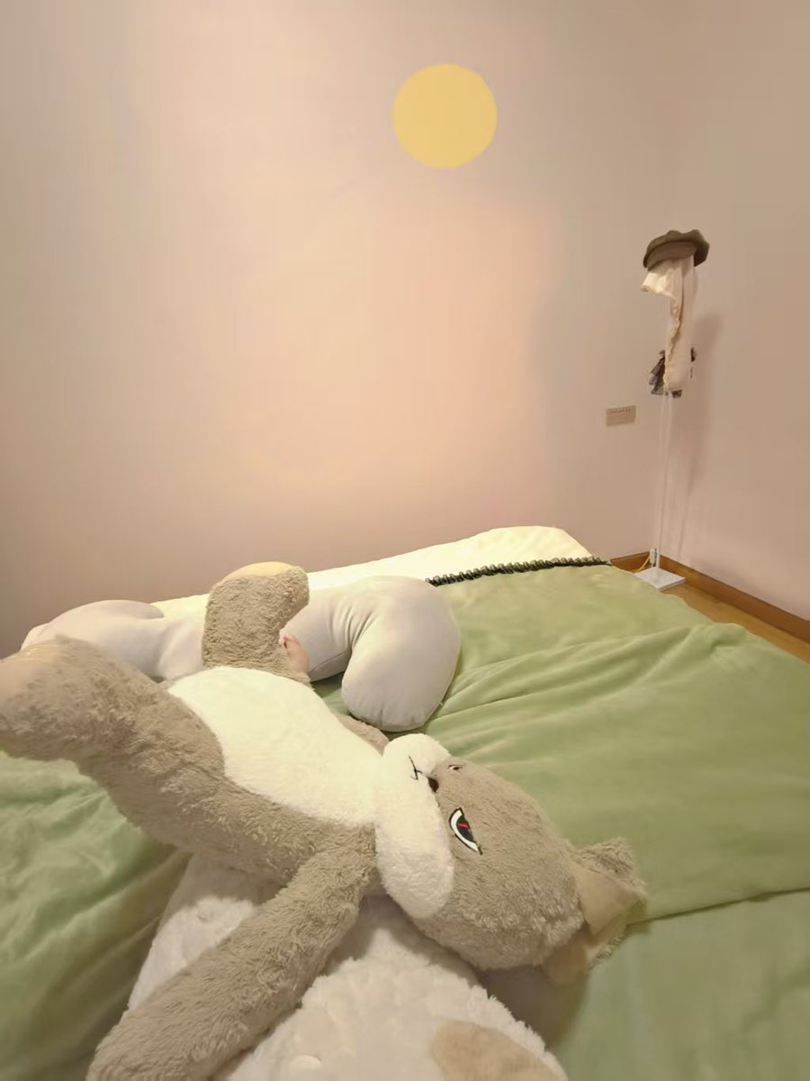 福利姬兮兮宝贝🧡分享的黄推图片1 - 网红私拍内容