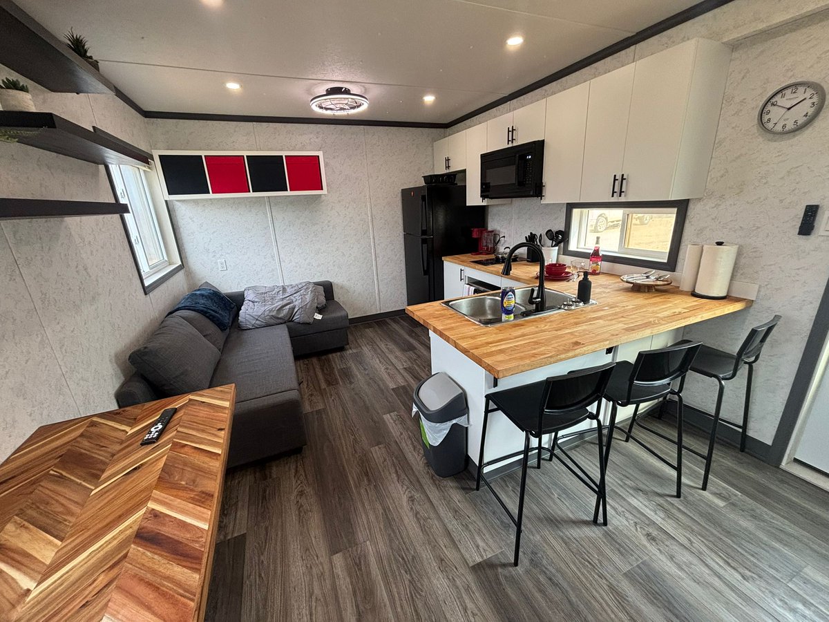 usedmodulars's tweet image. Ready in 3 Weeks.

12’ x 56’ modular suites built for today’s workforce — private, self-contained, and fast to deploy.

🛏️ Private bed/bath
🍳 Full kitchenette
🧺 Washer/dryer
usedmodulars.ca/the-willow-2-x…
#ModularConstruction #WorkforceHousing #UsedModularsCanada