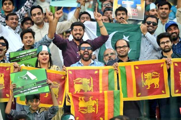 AnitaBaiga's tweet image. 🇵🇰 🇱🇰 
#FriendshipNotOut