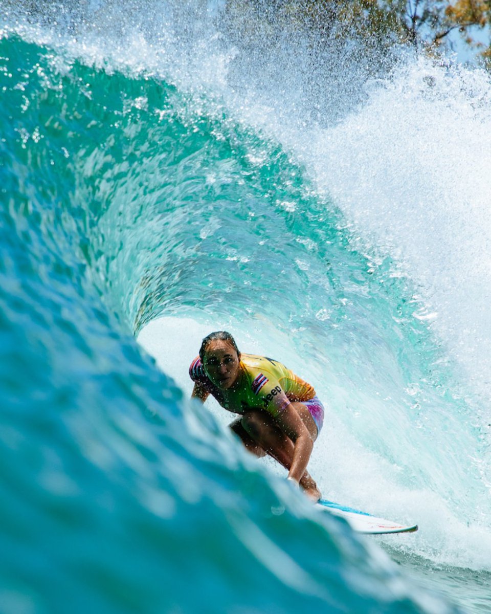SurfGirlMag's tweet image. Next year, the amazingly talented Carissa Moore, will be competing once again on the @wsl World Tour after a couple of years absence. Yewww!  Find out more about Carissa’s return here shorturl.at/dTLrv