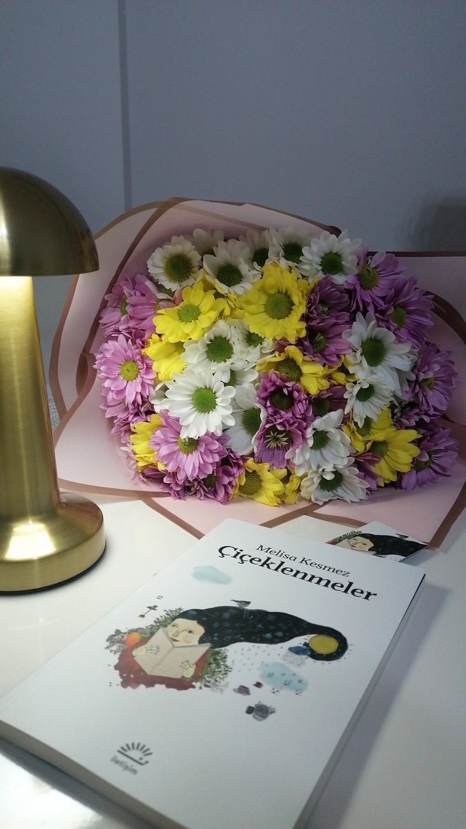 "Her şey mümkün. Çıkabilirsin buradan. Buna gücün var. "
#kitap
#kitapseverlertakiplesiyor
#ciceklenmeler
#melisakesmez
#kitapkahve