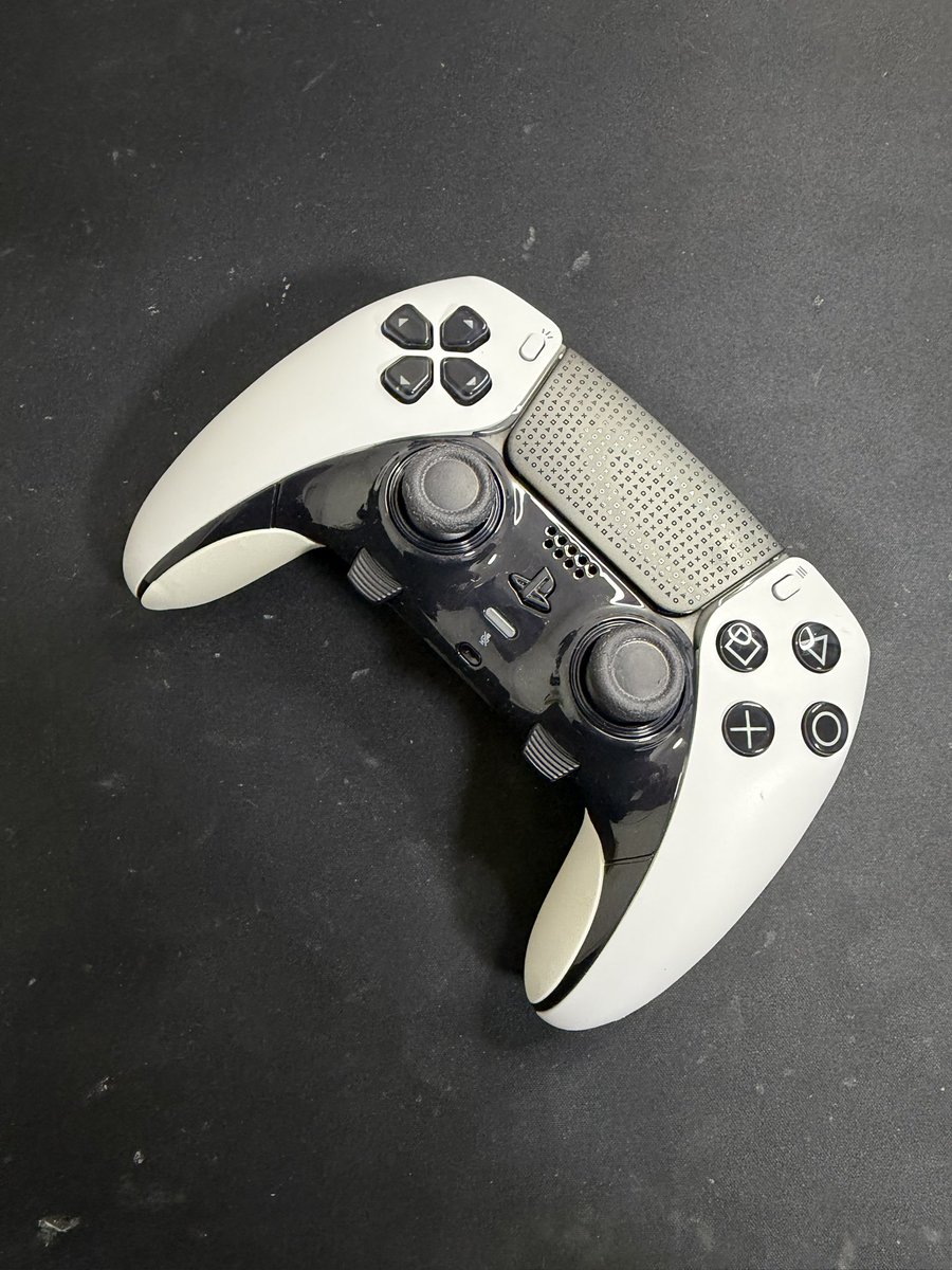 controllerlab_'s tweet image. Installation et calibrage joysticks Hall Effect TMR pour @LucaSitron !