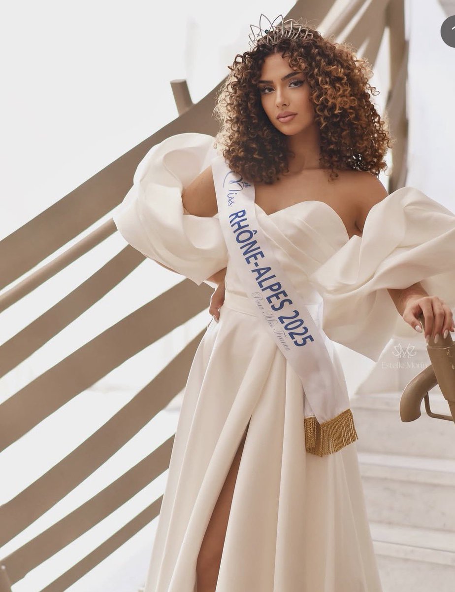 YOUNG PEOPLE tweet media