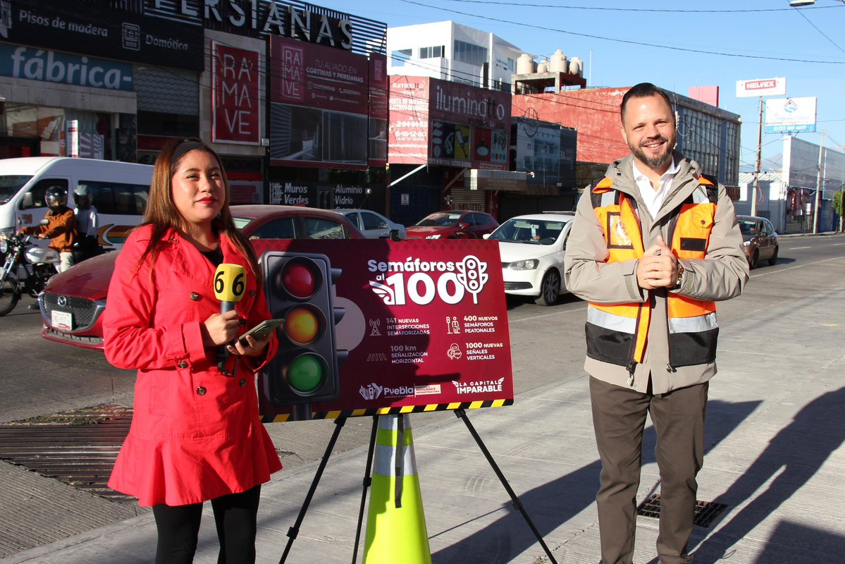 Hoy en entrevista con <a href="/AlbertoRuedaE/">Alberto Rueda</a> en <a href="/TelediarioPUE/">Telediario Puebla</a> , platiqué sobre el programa #SemáforosAlCien, con el que mejoramos la movilidad y la seguridad vial en distintos puntos de la ciudad. 🚦

Bajo la visión del presidente <a href="/pepechedrauimx/">Pepe Chedraui 🇲🇽</a>, seguimos construyendo una Puebla que se