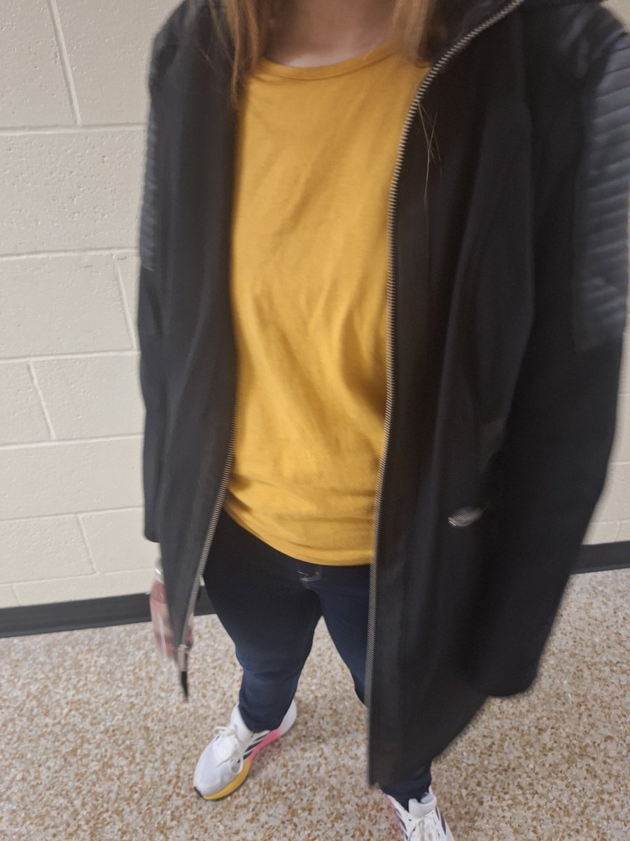 ⋆˖⁺‧₊☽𖦹ᴺᵒᵛᵃ𖦹☾₊‧⁺˖⋆💛🤍💜🖤 Non-binary hehehe tweet media