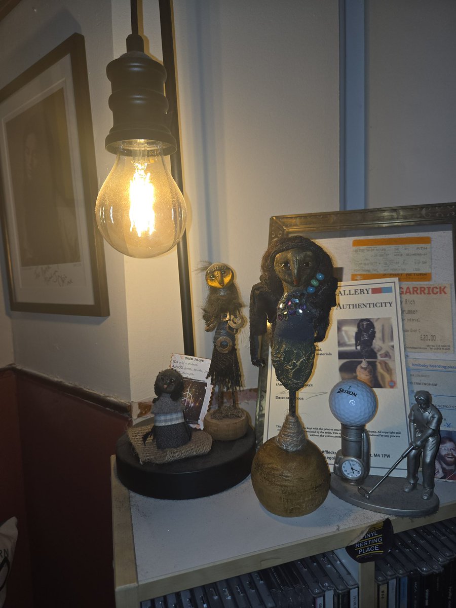 Hala by Sonia Dalga in her new home in Scotland 😍🤍
.
#egoistegallery #contemporaryart #afflecks #manchestergallery #soniadalga #sculpture #dollmaking #femaleartists