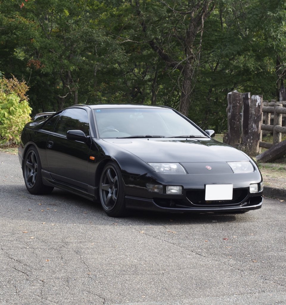 とっくに生産終了したクルマに乗ってる変わり者 #令和こそ32乗ろうぜ