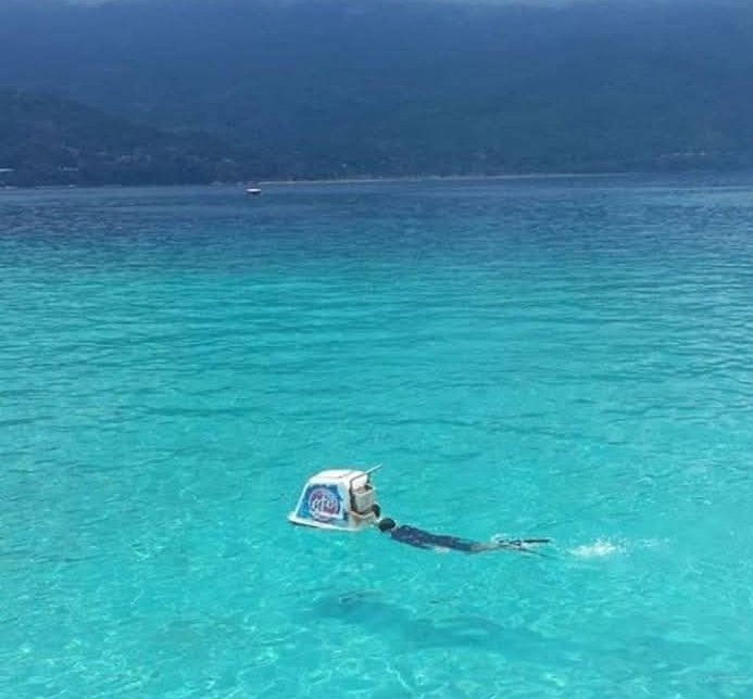 AramburuMorelia's tweet photo. 📷 Eduardo José Salazar 
La piscina está en la isla de Arapo 
Parque Nacional Mochima estado Sucre Venezuela 🇻🇪🌴 https://t.co/pKrmlhrioa