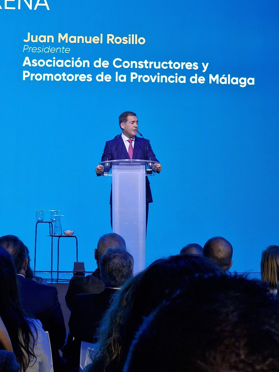 SimedMalaga's tweet photo. ➡️ Da comienzo el acto de inauguración de #simedMLG en Simed Arena con la intervención de Juan Manuel Rosillo, presidente de  @acpmalaga: “Planificar, cooperar y confiar en el sector promotor es parte de la solución al problema de la vivienda” https://t.co/EstucpSZ5k