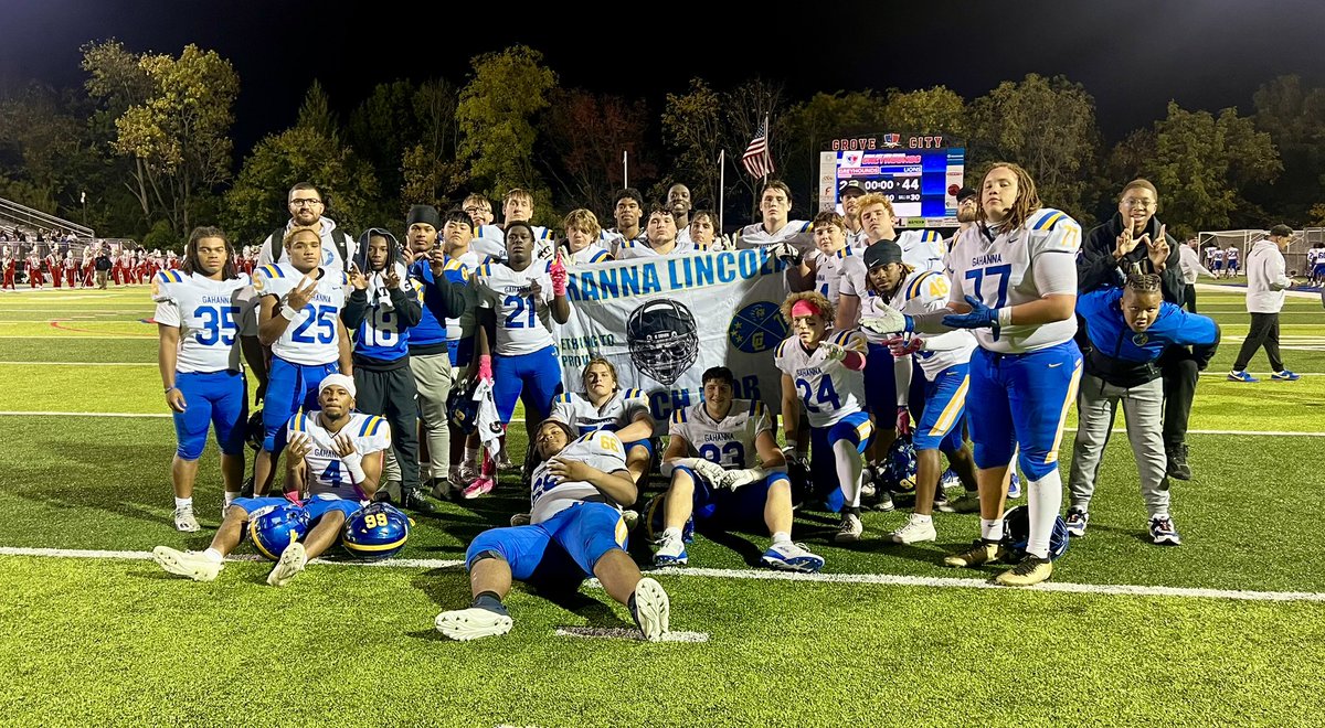 COLLEGE COACHES! I’ve got more <a href="/gahannafootball/">GahannaFootball</a> OL that NEED to be on your radar for recruiting! 

 <a href="/Alex_Marcum55/">Alex ”55” Marcum</a> <a href="/DominicDelguzzo/">Dominic DelGuzzo</a> <a href="/BurrellMatthias/">Matthias Burrell</a> <a href="/coleBogenrife2/">Cole Bogenrife</a> <a href="/rmarobel04/">Robel Gonzalez</a> <a href="/CoachStoutGLHS/">Kyle Stout</a> 

#Recruiting #CFB

Thread below ⬇️ 🧵