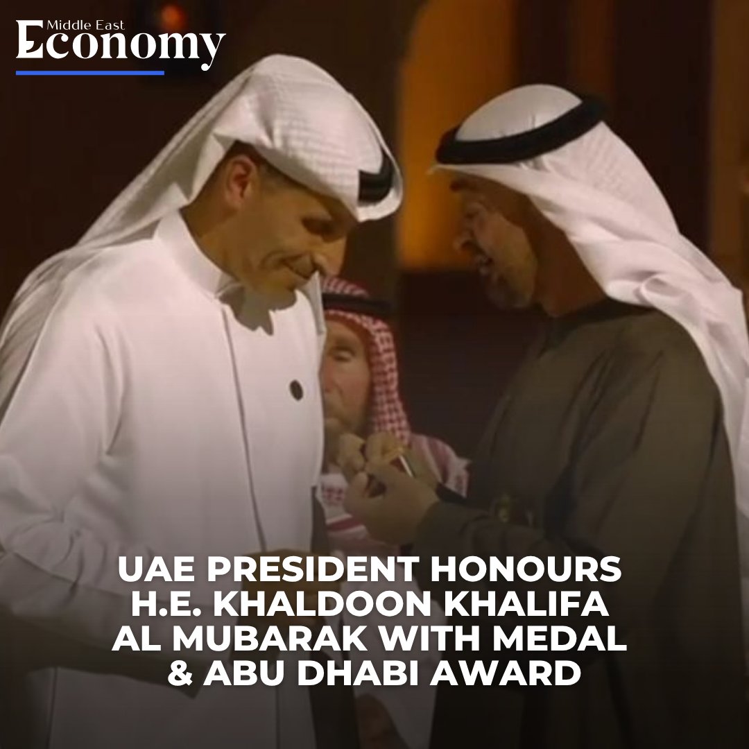 His Highness Sheikh <a href="/MohamedBinZayed/">محمد بن زايد</a> Al Nahyan, President of the United Arab Emirates, has honoured His Excellency Khaldoon Khalifa Al Mubarak the managing director and group CEO of <a href="/Mubadala/">Mubadala</a> Investment Company.

#UAE #AbuDhabi #AbuDhabiAward