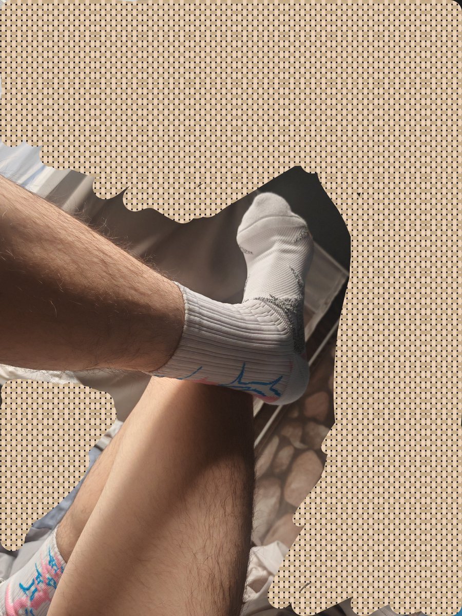 Potter1285872's tweet photo. 🧦🧦🧦 https://t.co/tn2bQOEsem