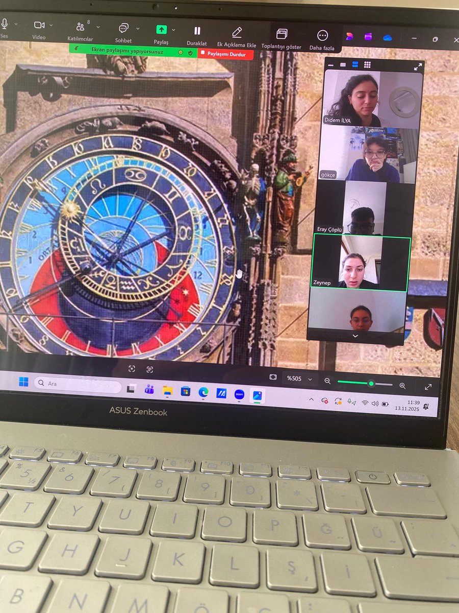 AtikeHanimAL's tweet photo. Okulumuz öğrencileri, çevrim içi Speaking Club (Konuşma Kulübü) etkinliğinin birinci oturumunu bugün gerçekleştirdi.

Detaylı bilgi için https://t.co/BAxyaHK751

#English #SpeakingClub #FirstSession #HAHAL

@sakaryamem
@coskunbakirtas
@Hendekmem
@Muratekiciolu1 https://t.co/YSp9rIQ8Pv
