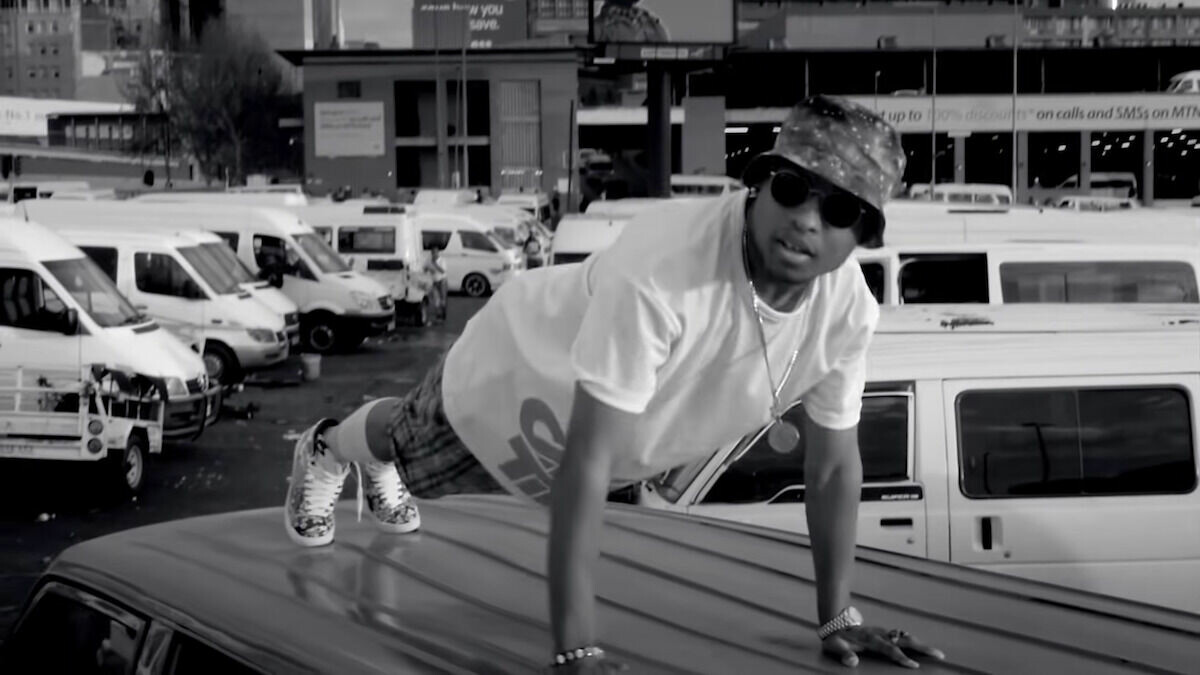 <a href="/Discovery_SA/">@Discovery_SA</a> <a href="/_ladytopaz/">Sego💜💜💜</a> Next thing you know your career is over, ntwana, over some characters