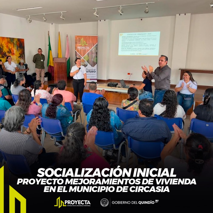 proyecta_q's tweet photo. Con el programa “Cambio mi casa”, 35 familias de Circasia, que habitan en viviendas urbanas y rurales, se beneficiaran con mejoramientos estructurales en sus casas gracias a las gestiones de la administración seccional ante el Ministerio de Vivienda. Seguimos llevando felicidad. https://t.co/njeKIJvwh7