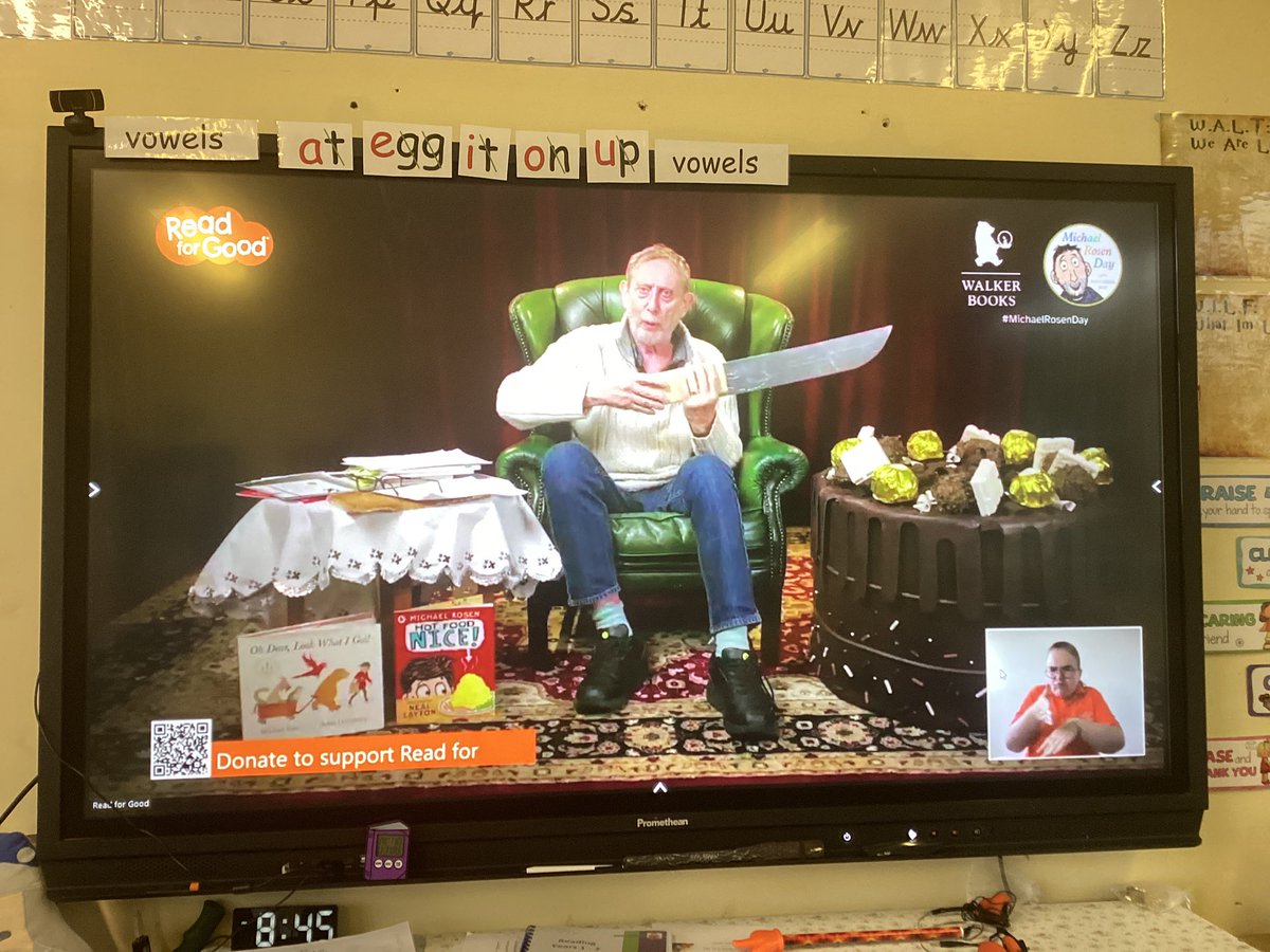 HolyChildPSBel's tweet image. P4 joined over 3000 schools for a poetry party organised by @ReadForGood and @WalkerBooksUK to celebrate #MichaelRosenDay. They enjoyed listening to #MichaelRosen read poems about Funny Food.

#SharingCaringLearning #ShareAPoem